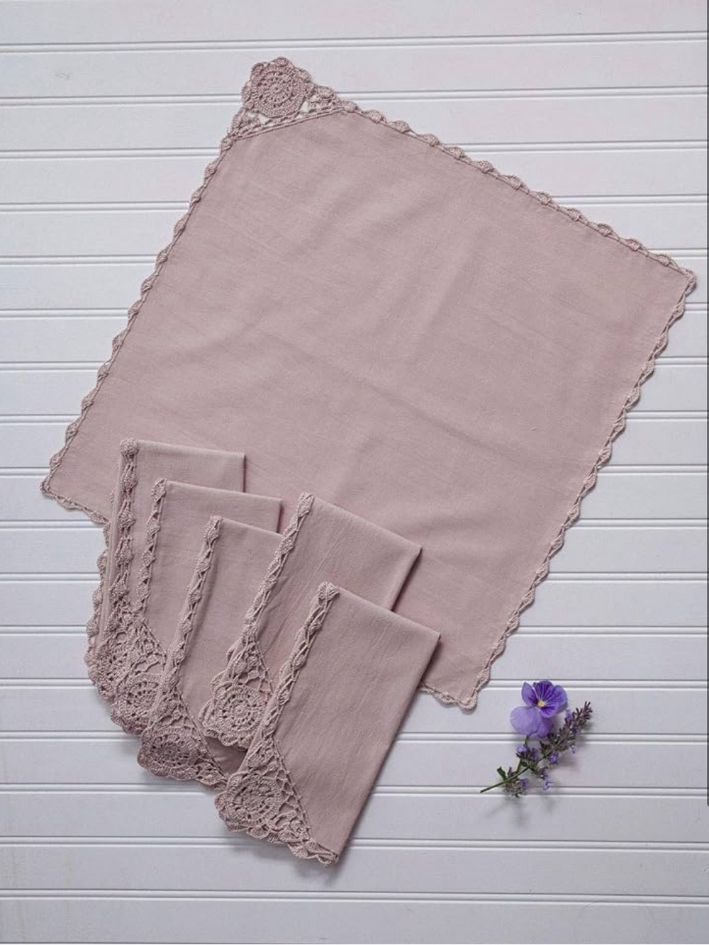April Cornell Cora Lace Trim Napkins (set of 8)